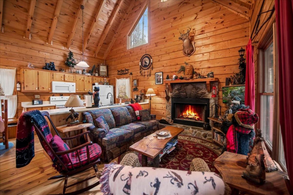 Вилла Cozy Cabin Beside Briar Creek, Fire Pit, Wifi Эллиджей Экстерьер фото
