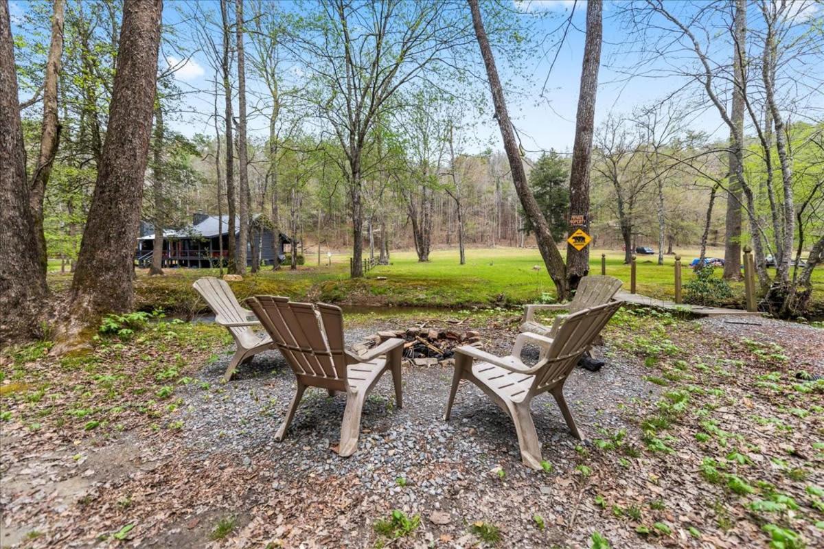 Вилла Cozy Cabin Beside Briar Creek, Fire Pit, Wifi Эллиджей Экстерьер фото